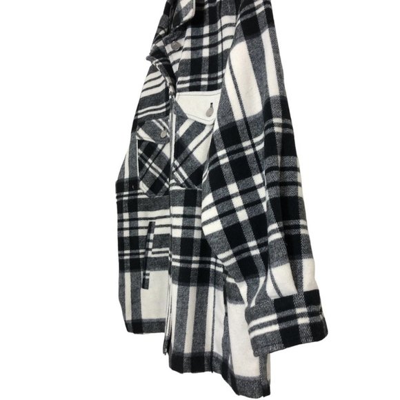 ZARA Black and White Plaid Oversized Shacket - Picture 9 of 13